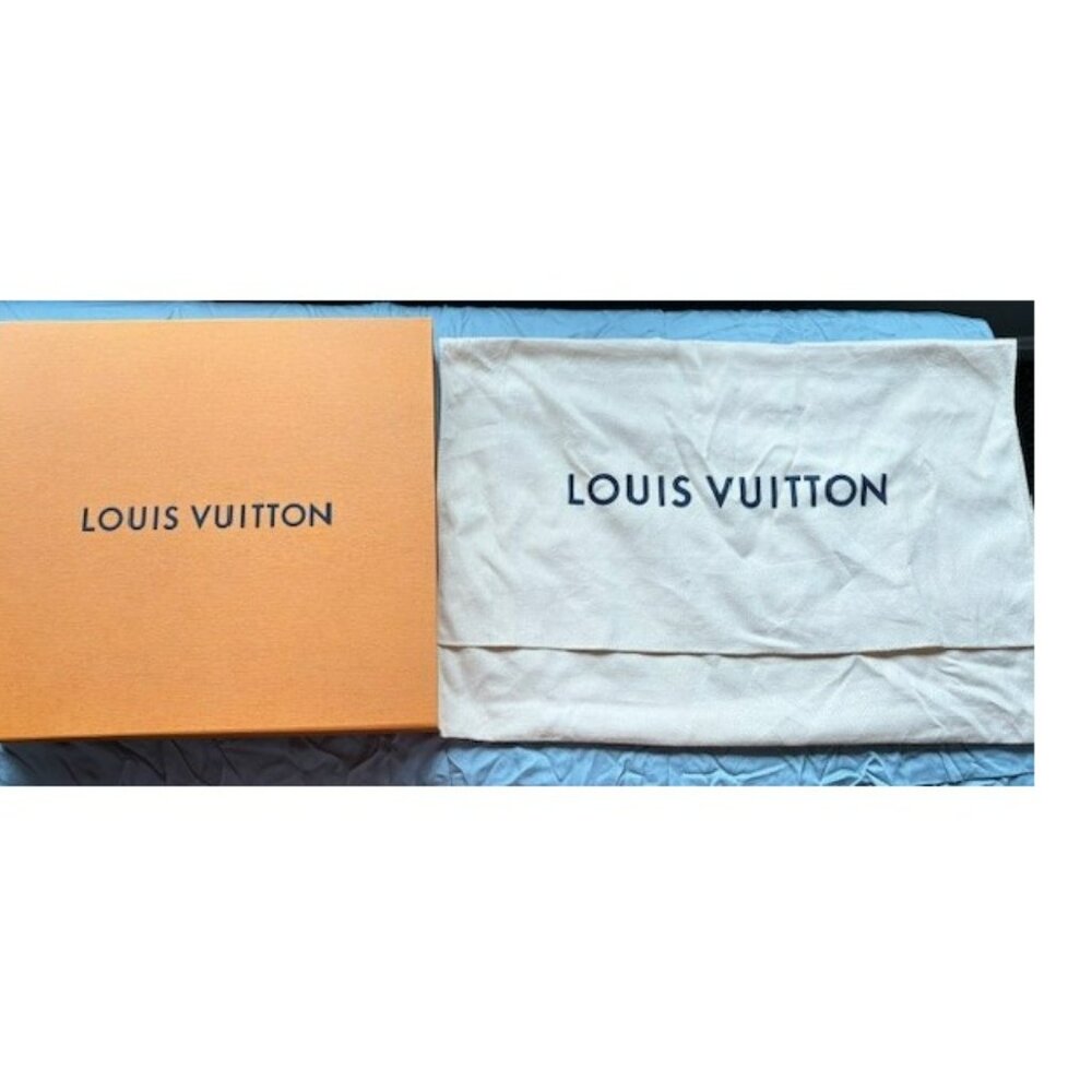 Louis Vuitton Neverfull MM Damier Ebene with Cerise interior - Picture 3 of 16